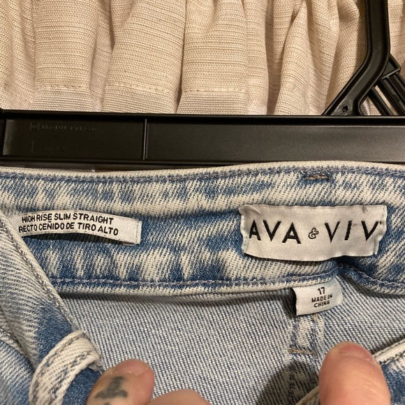 Ava & Viv Stone Wash Jeans - Picture 2 of 3